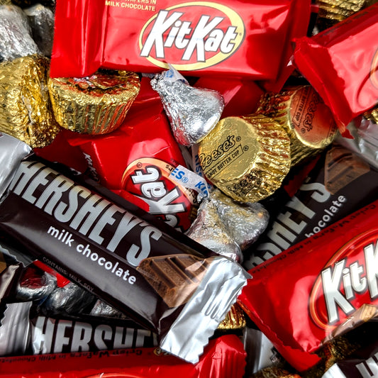 Hershey's All Favorites Chocolate Candy Assortment 4.2lb - 224 pieces